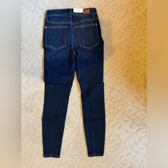 Judy Blue Size 3/26 Skinny Fit Jeans - Picture 3 of 4